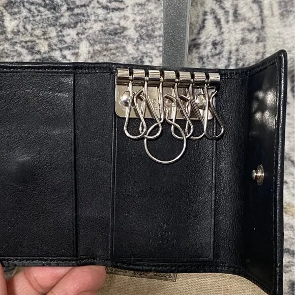Gucci Guccissima Trifold Leather Key Case in Black - Picture 4 of 7